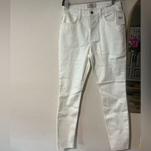 Wrangler High-Rise Unforgettable Skinny Jeans Size 6 28X28